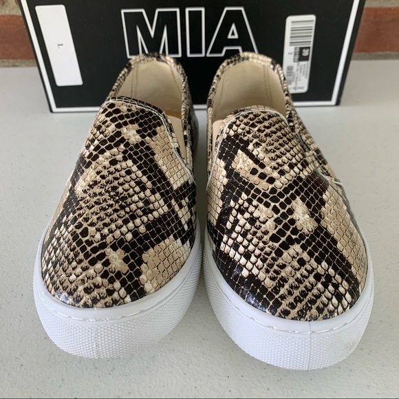 MIA slip on snake animal print flats loafers - Picture 4 of 9